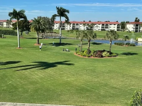 45 High Point Circle S Naples FL 34103