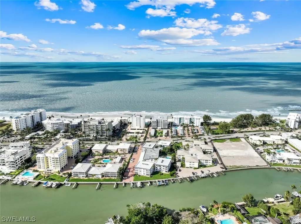 1930 Gulf Shore Boulevard N Naples FL 34102