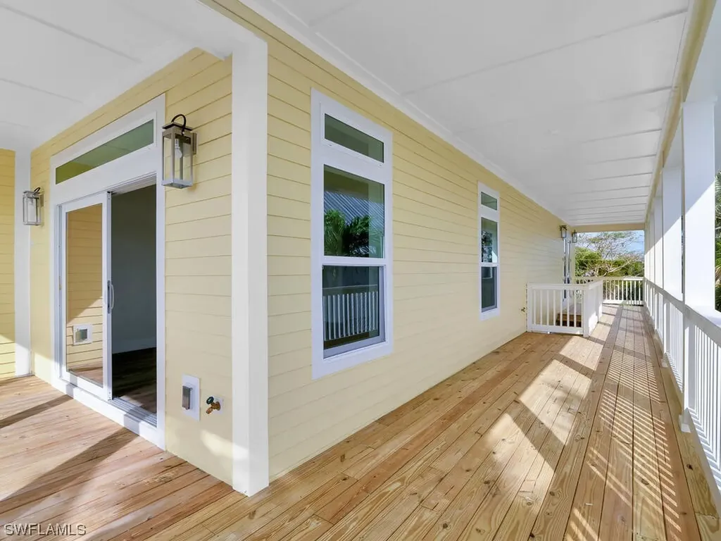542 Coconut Avenue Goodland FL 34140
