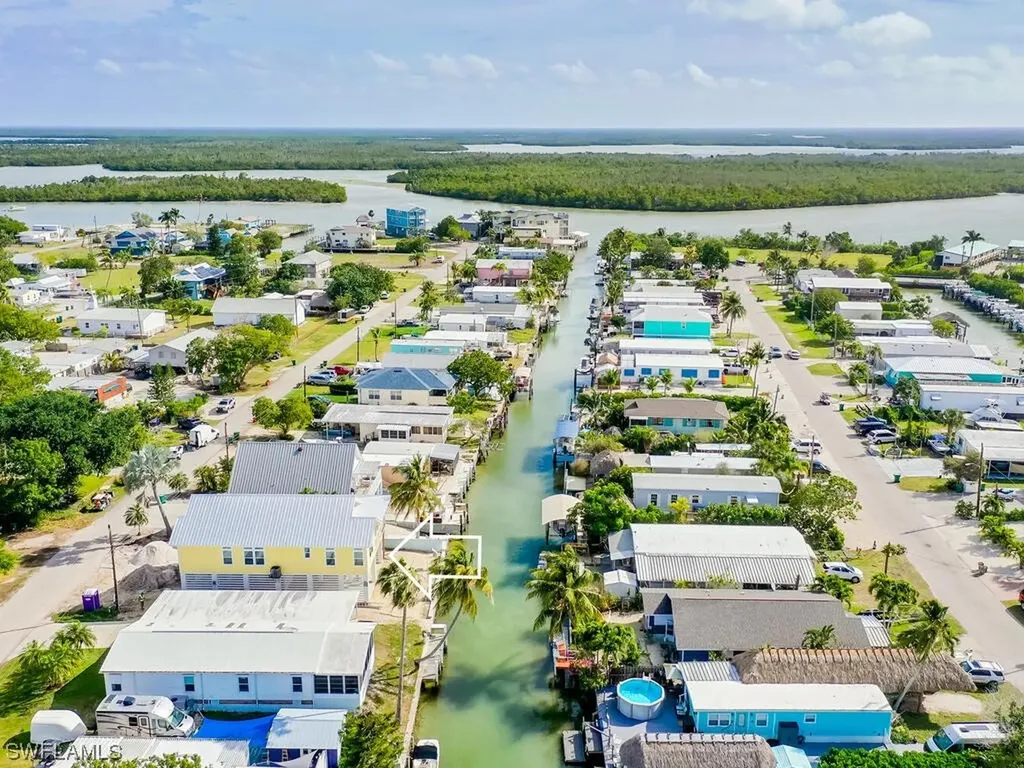 542 Coconut Avenue Goodland FL 34140