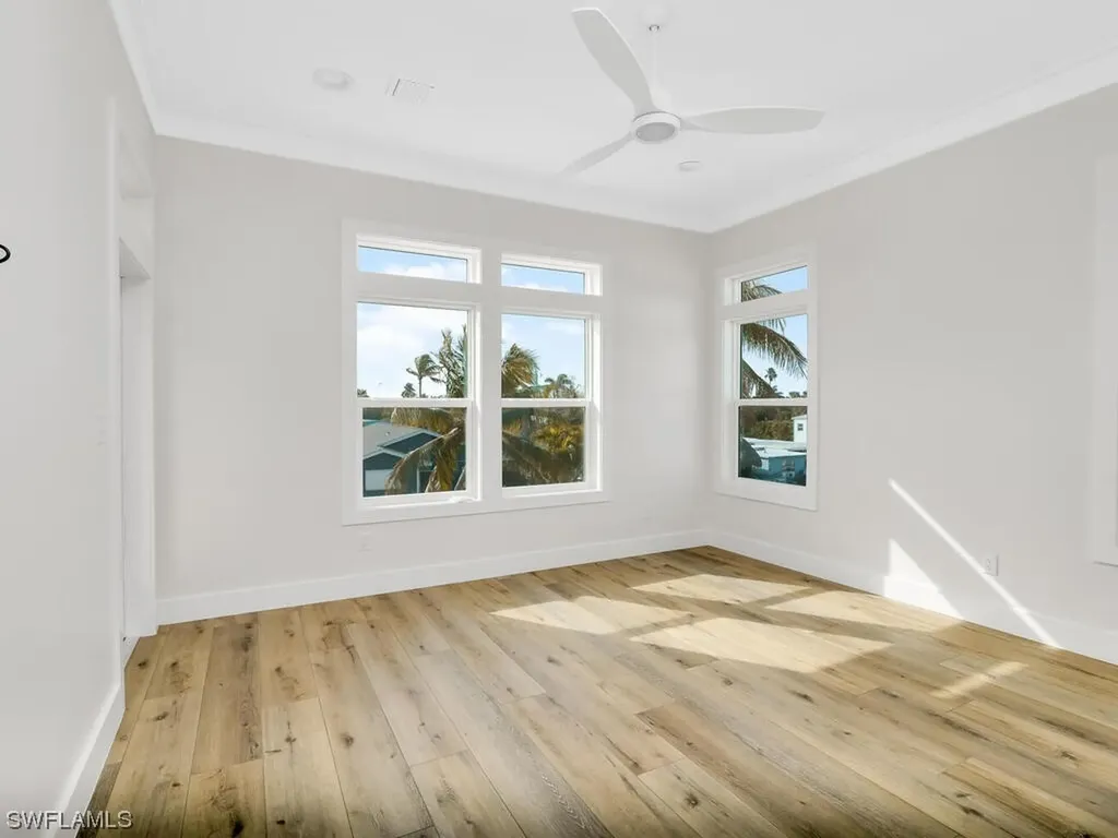 542 Coconut Avenue Goodland FL 34140