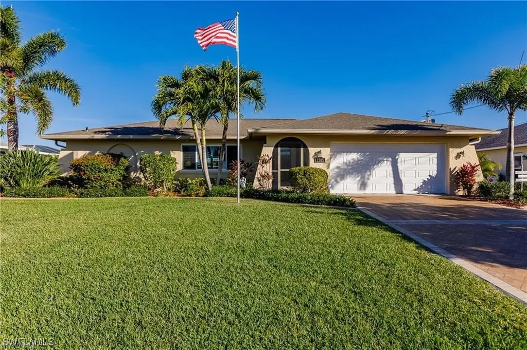1305 SE 14th Street Cape Coral FL 33990