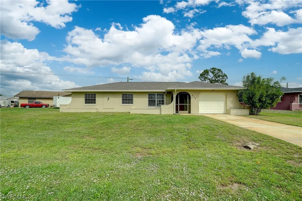 8161 Kings Bay Boulevard Fort Myers FL 33967