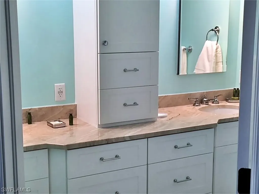 845 E Gulf Drive Sanibel FL 33957