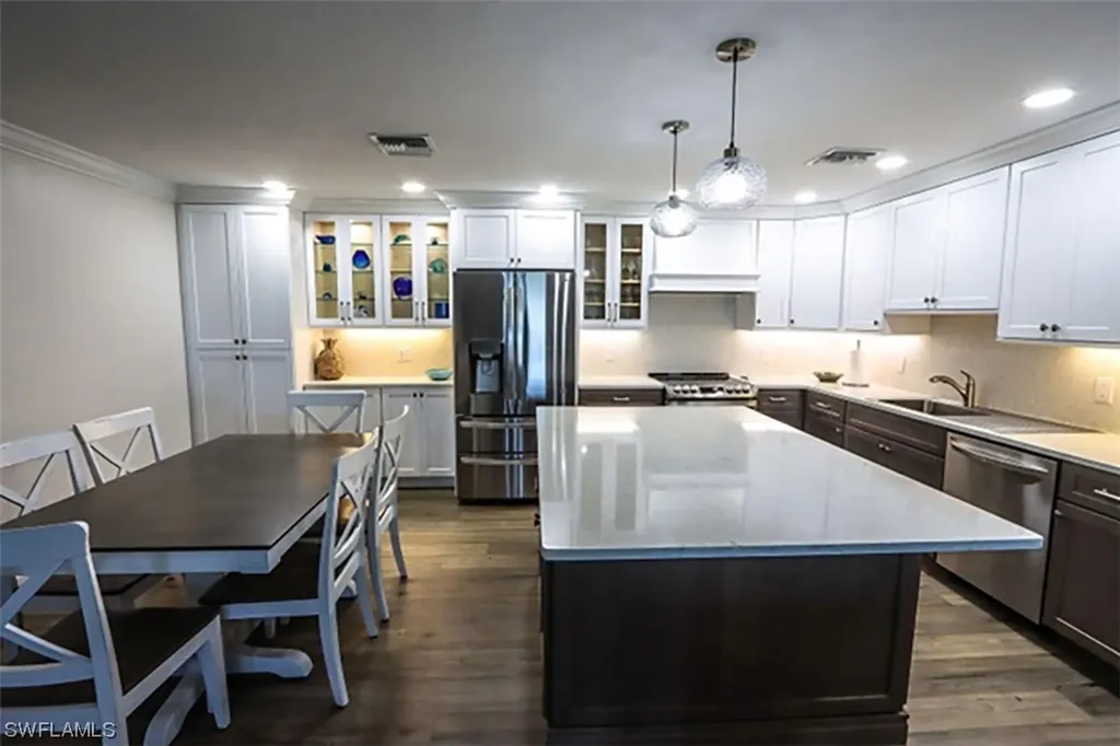 845 E Gulf Drive Sanibel FL 33957