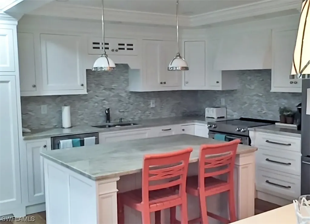 845 E Gulf Drive Sanibel FL 33957