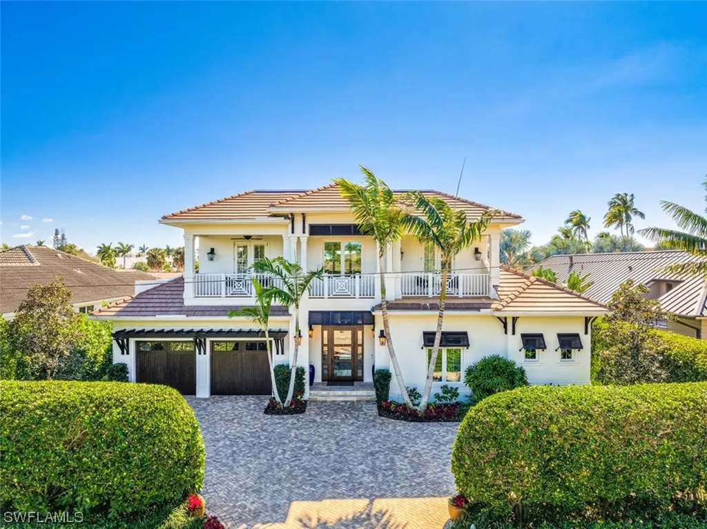 Naples FL, 1490 Jewel Box Avenue