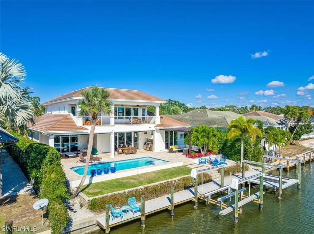 1490 Jewel Box Avenue Naples FL 34102
