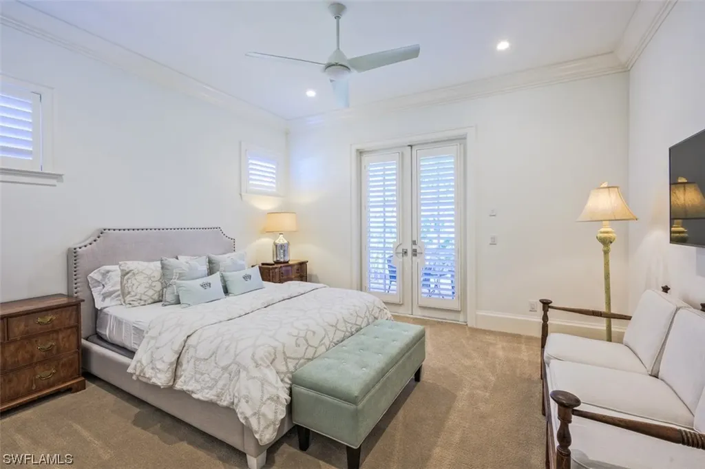1490 Jewel Box Avenue Naples FL 34102