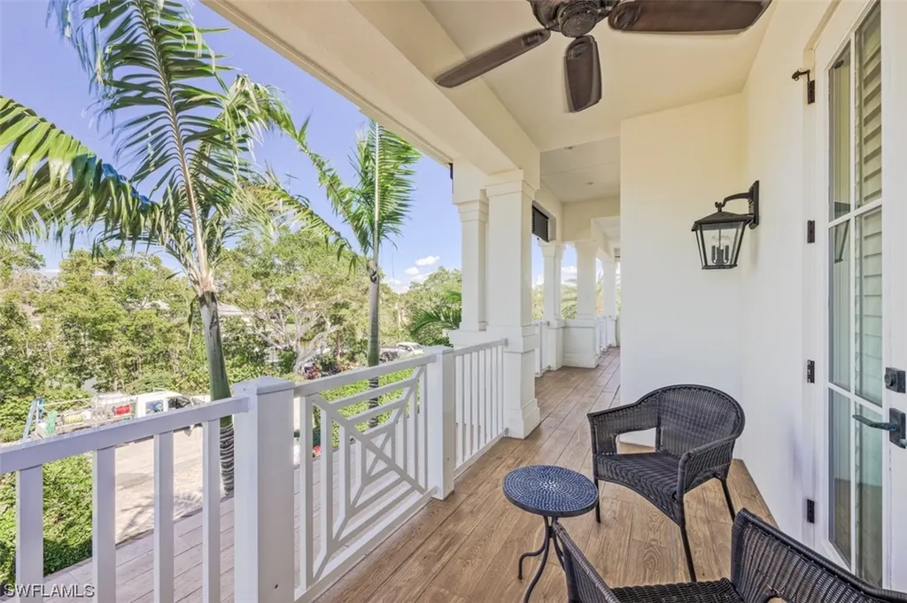 1490 Jewel Box Avenue Naples FL 34102