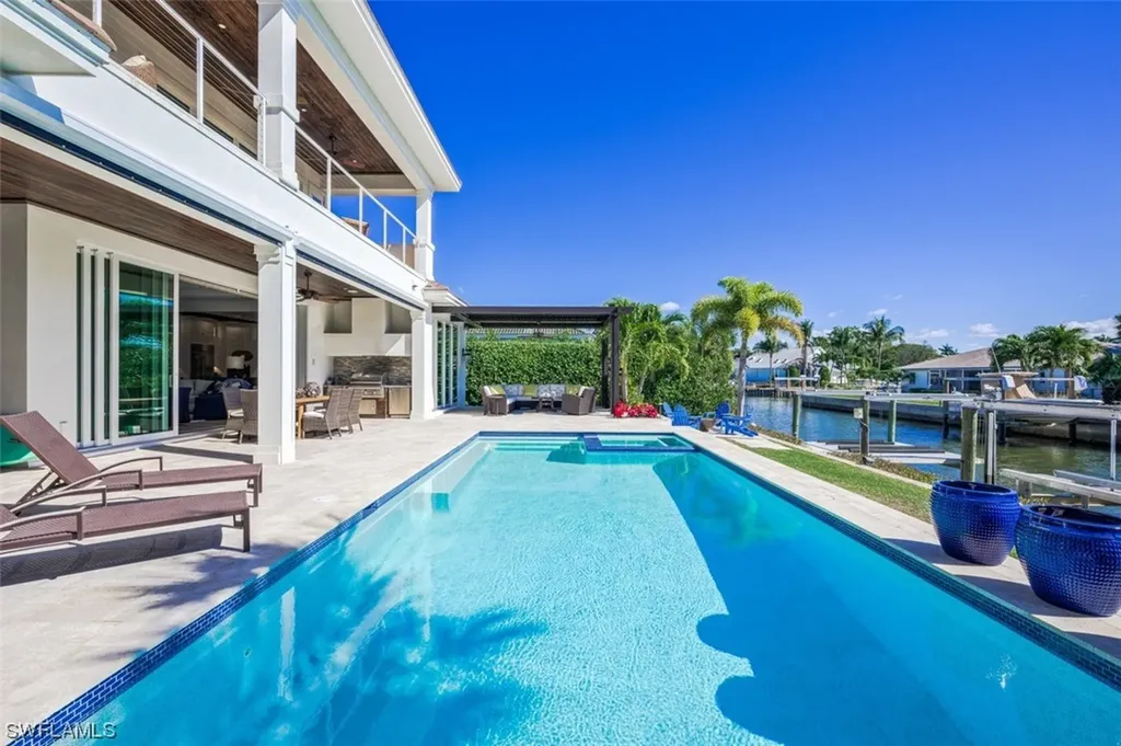 1490 Jewel Box Avenue Naples FL 34102
