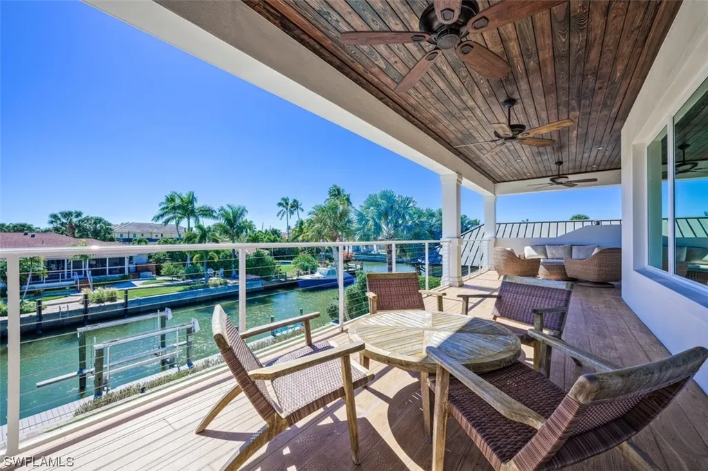 1490 Jewel Box Avenue Naples FL 34102