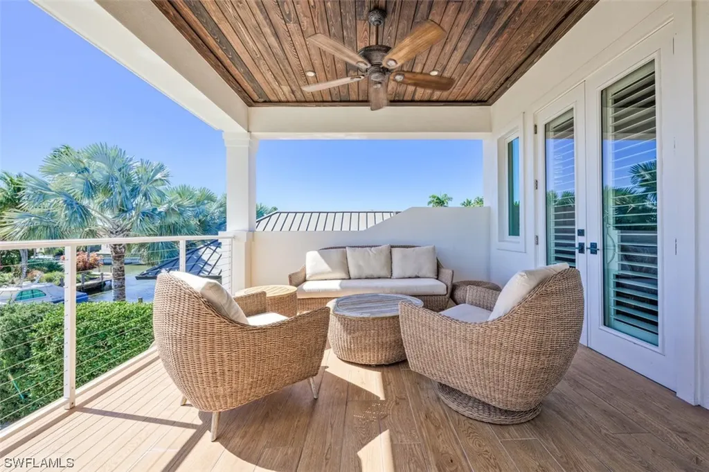 1490 Jewel Box Avenue Naples FL 34102