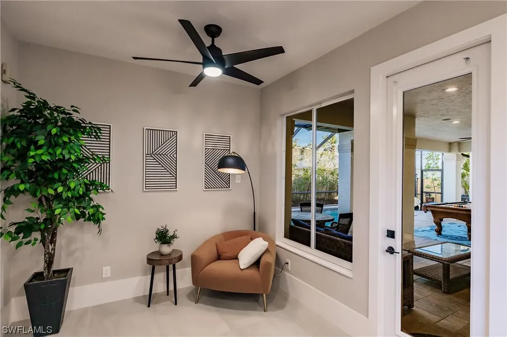 10882 Vanderbilt Drive Naples FL 34108