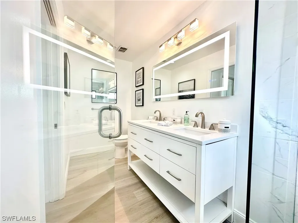 1376 Monarch Circle Naples FL 34116