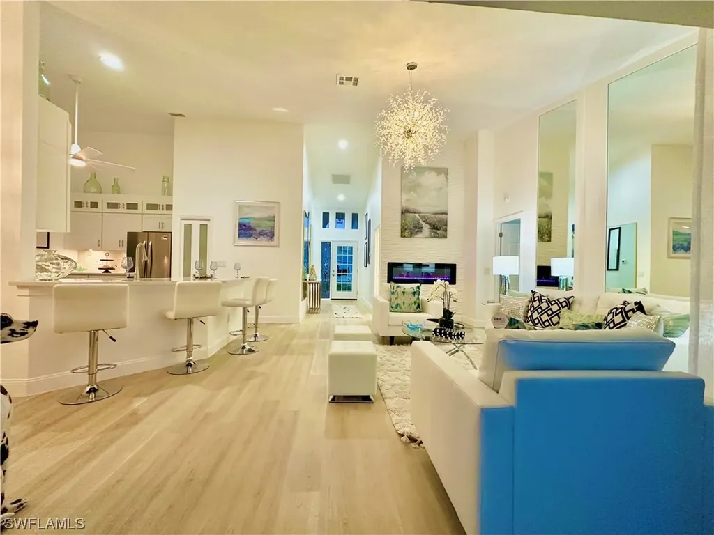 1376 Monarch Circle Naples FL 34116