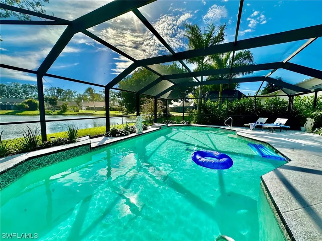 1376 Monarch Circle Naples FL 34116