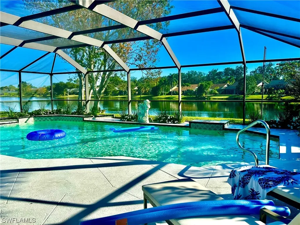 1376 Monarch Circle Naples FL 34116
