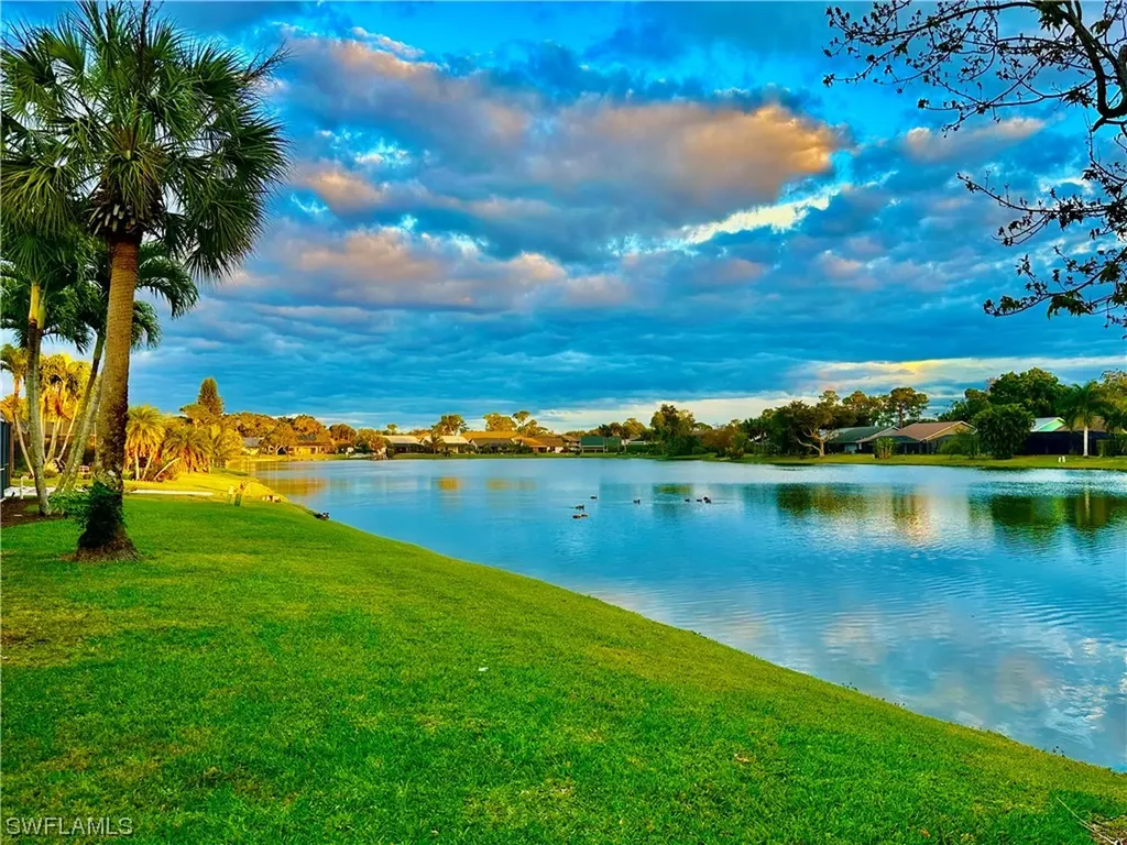 1376 Monarch Circle Naples FL 34116