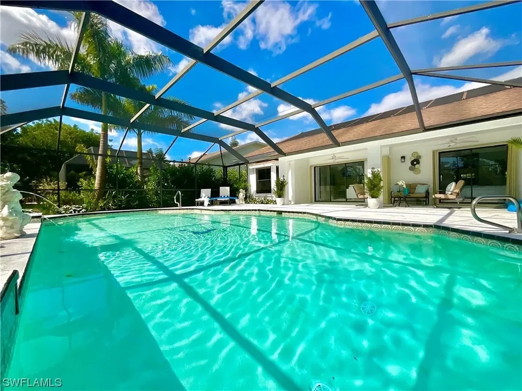 1376 Monarch Circle Naples FL 34116