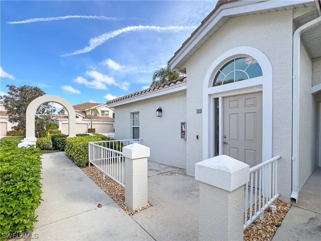 6880 Redbay Park Road Naples FL 34109
