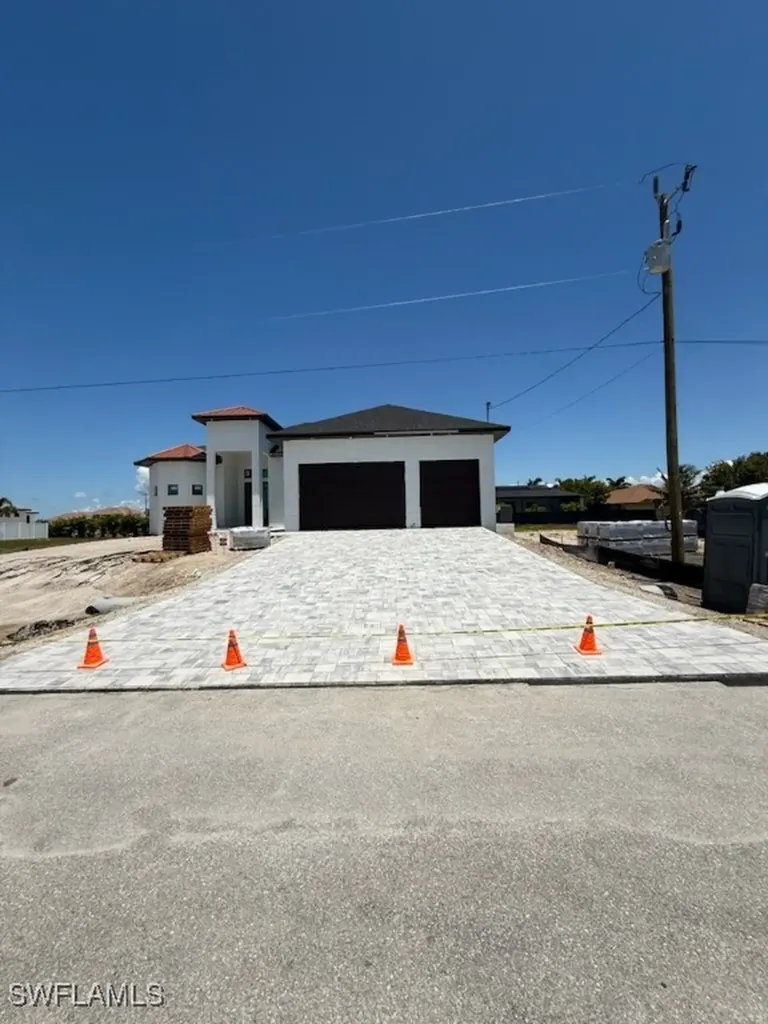 4627 NW 32nd Street Cape Coral FL 33993