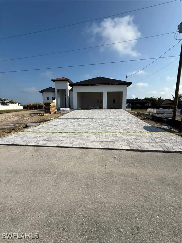 4627 NW 32nd Street Cape Coral FL 33993