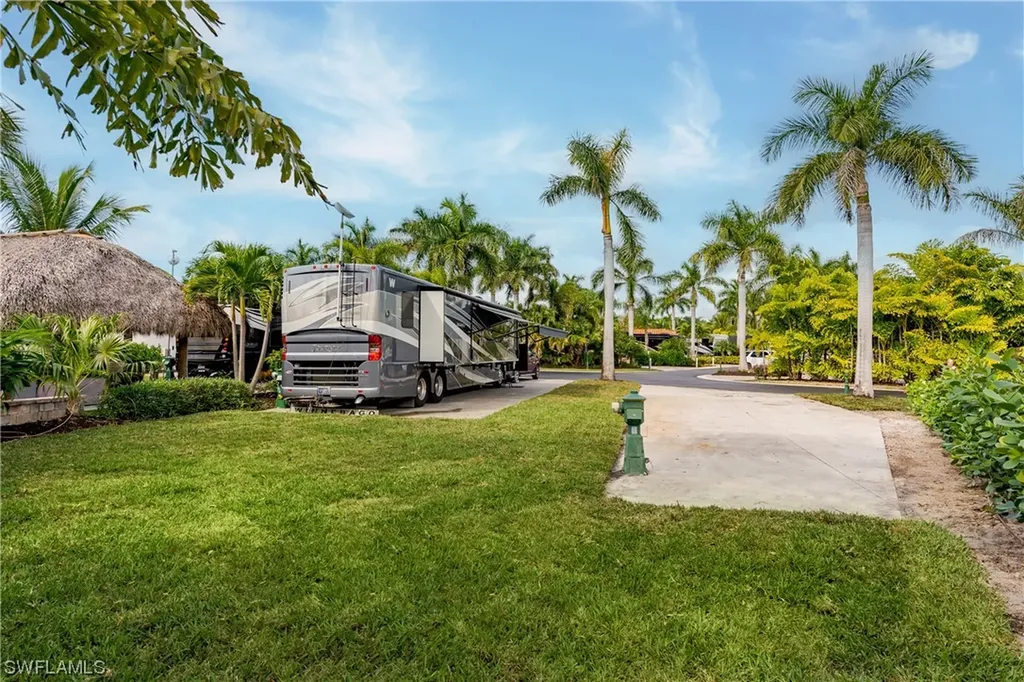13507 Snook Circle Naples FL 34114