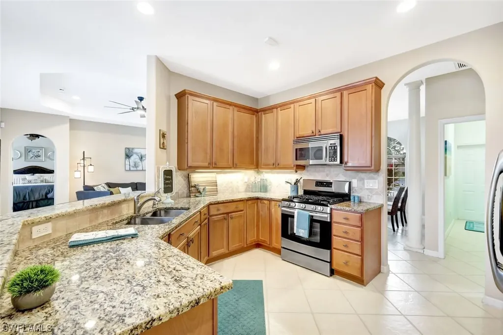 3930 Aurora Court Naples FL 34116