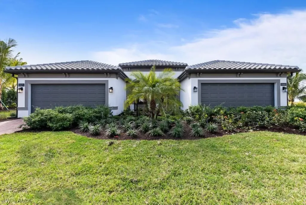17450 Caravita Lane Fort Myers FL 33913