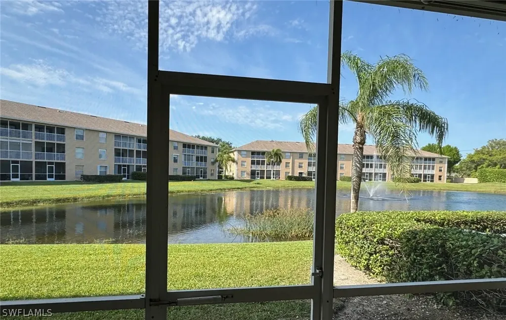Naples FL, 9640 Victoria Lane, Unit C-103