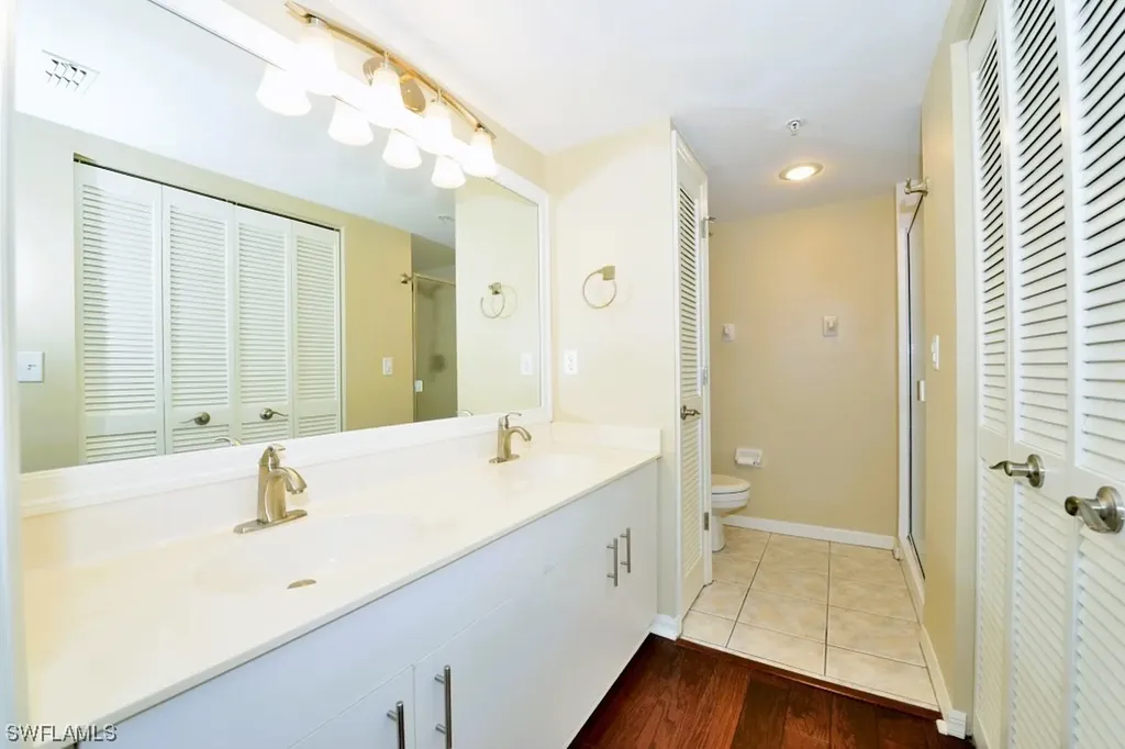 9640 Victoria Lane Naples FL 34109
