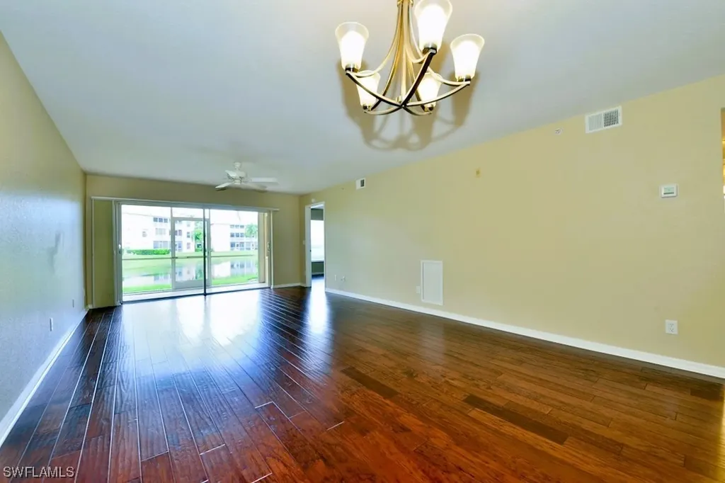 9640 Victoria Lane Naples FL 34109