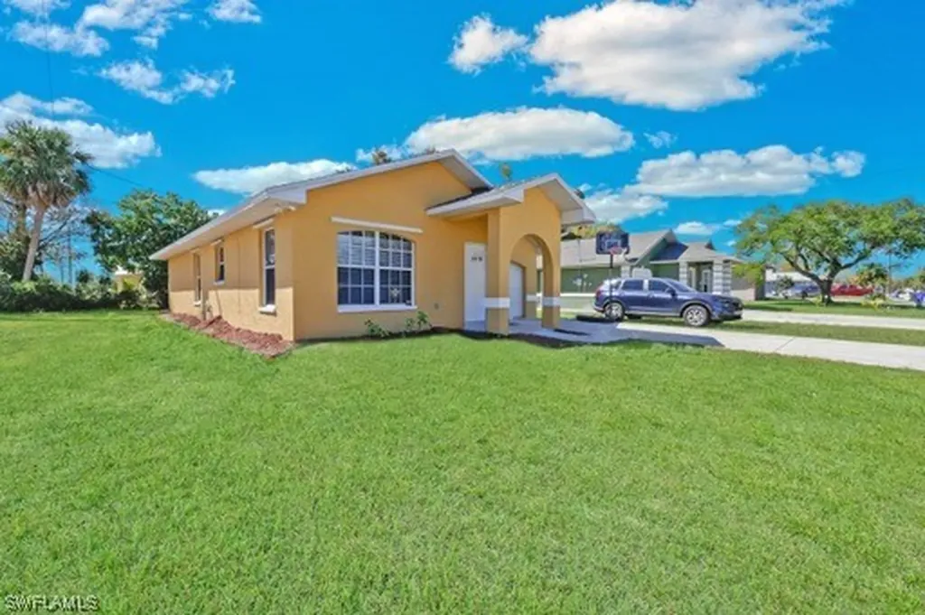 2994 Dunbar Avenue Fort Myers FL 33916