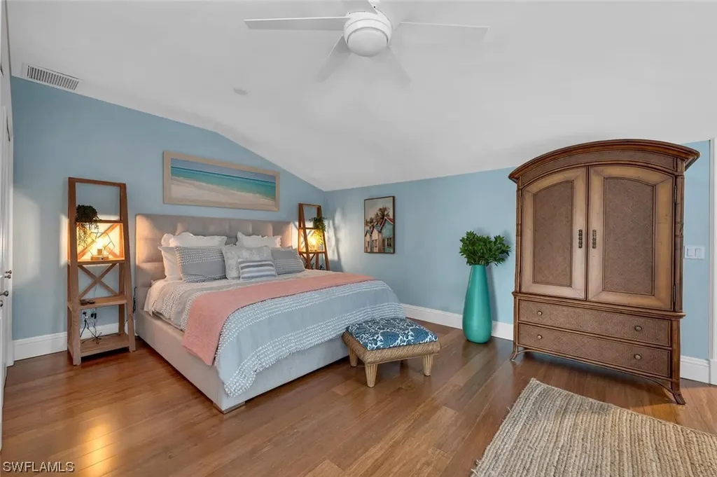 1243 12th Avenue N Naples FL 34102