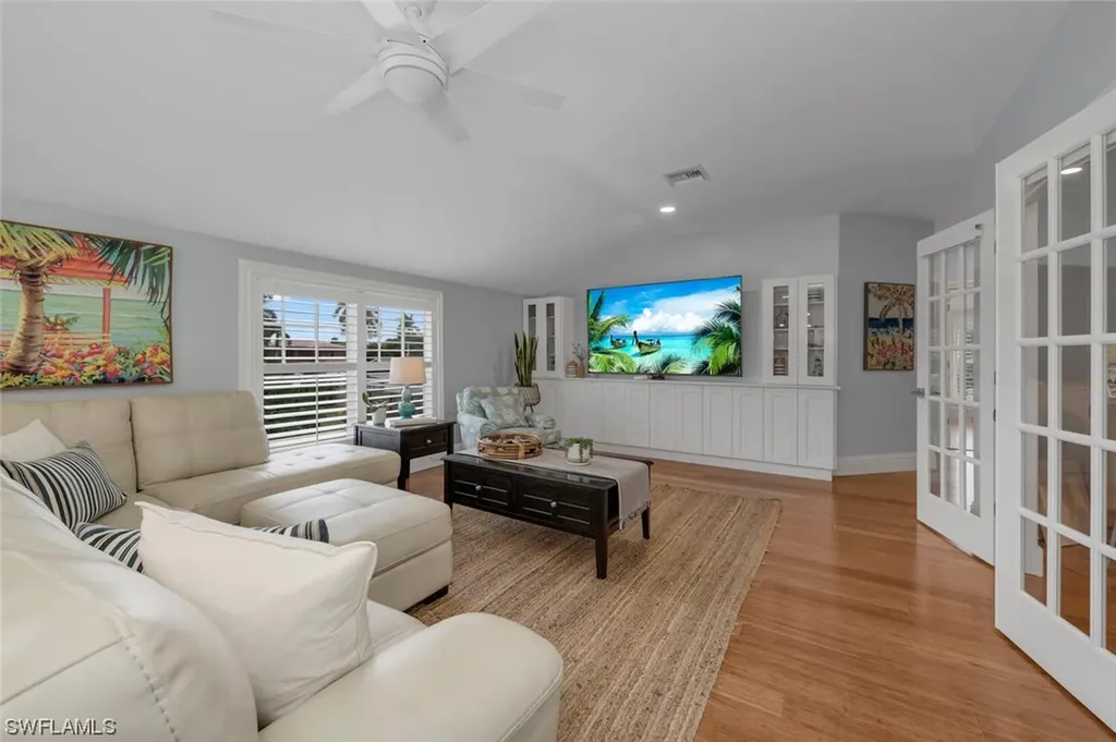 1243 12th Avenue N Naples FL 34102