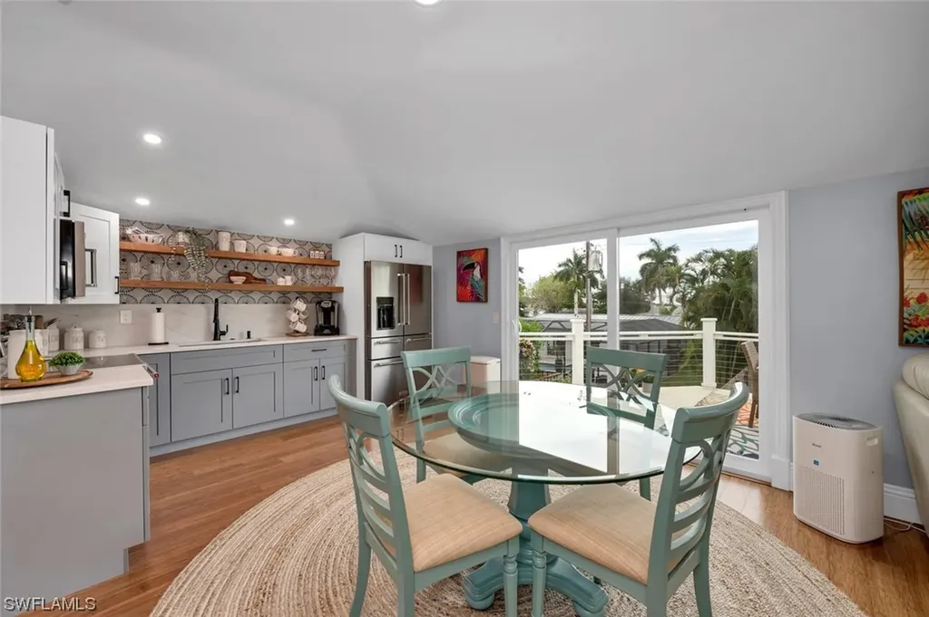 1243 12th Avenue N Naples FL 34102