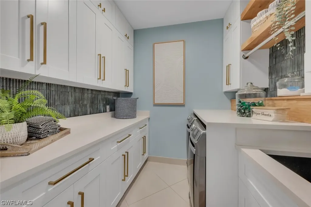 1243 12th Avenue N Naples FL 34102