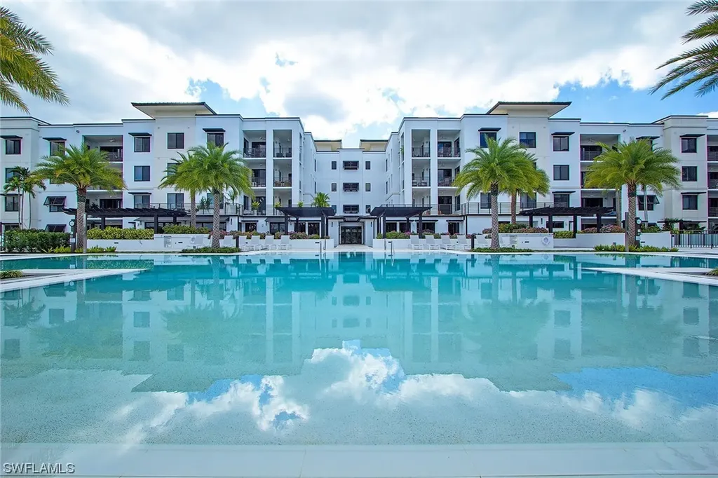 1115 Central Avenue Naples FL 34102