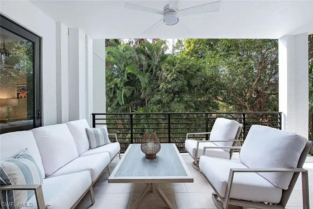 1115 Central Avenue Naples FL 34102