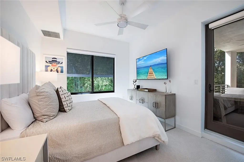 1115 Central Avenue Naples FL 34102