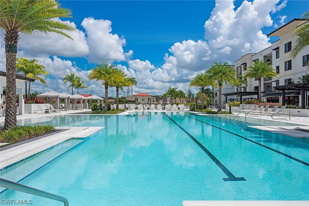 1115 Central Avenue Naples FL 34102
