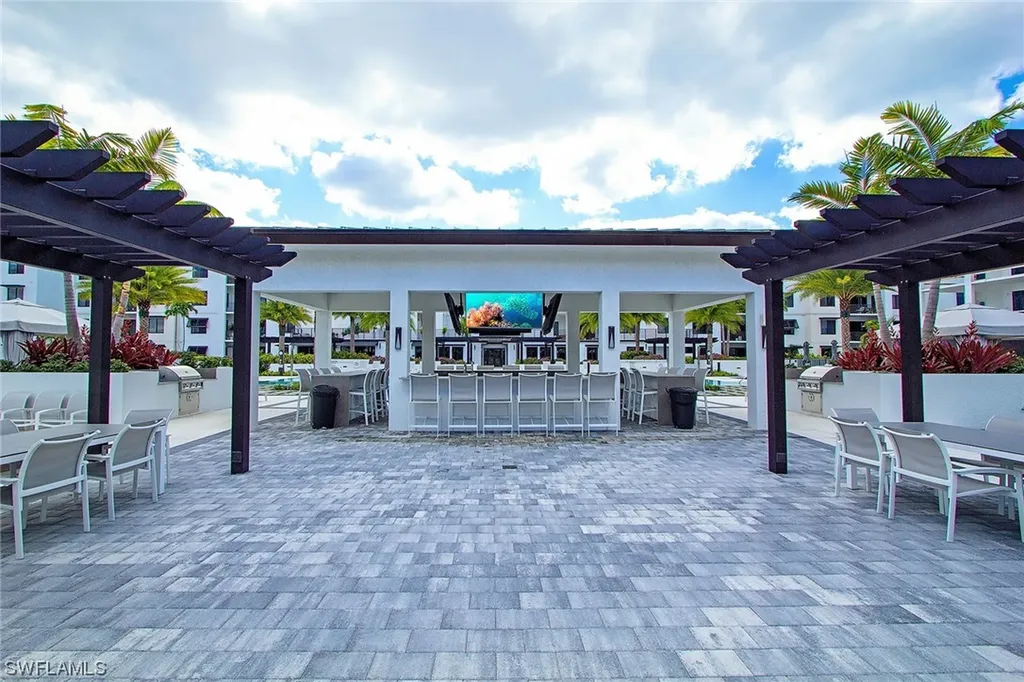 1115 Central Avenue Naples FL 34102