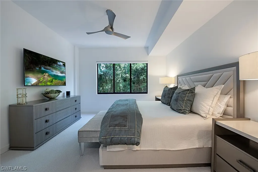 1115 Central Avenue Naples FL 34102