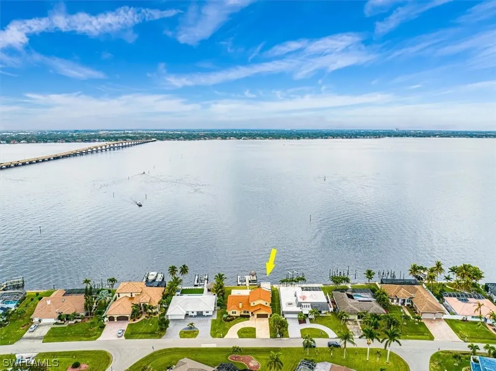 2526 SE 28th Street Cape Coral FL 33904