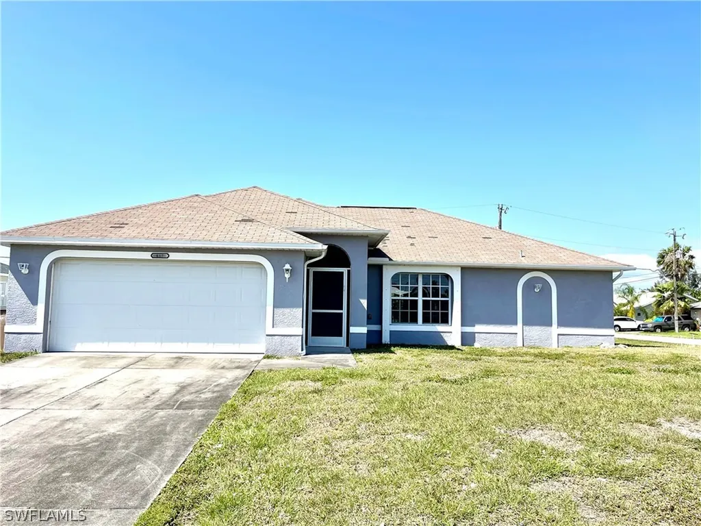 617 SW 11th Street Cape Coral FL 33991