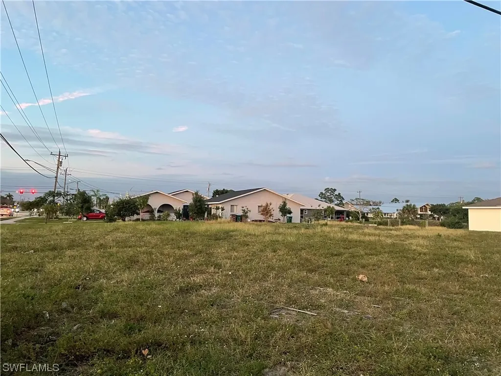 4013 Skyline Boulevard Cape Coral FL 33914