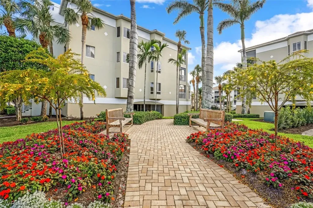 7725 Pebble Creek Circle Naples FL 34108