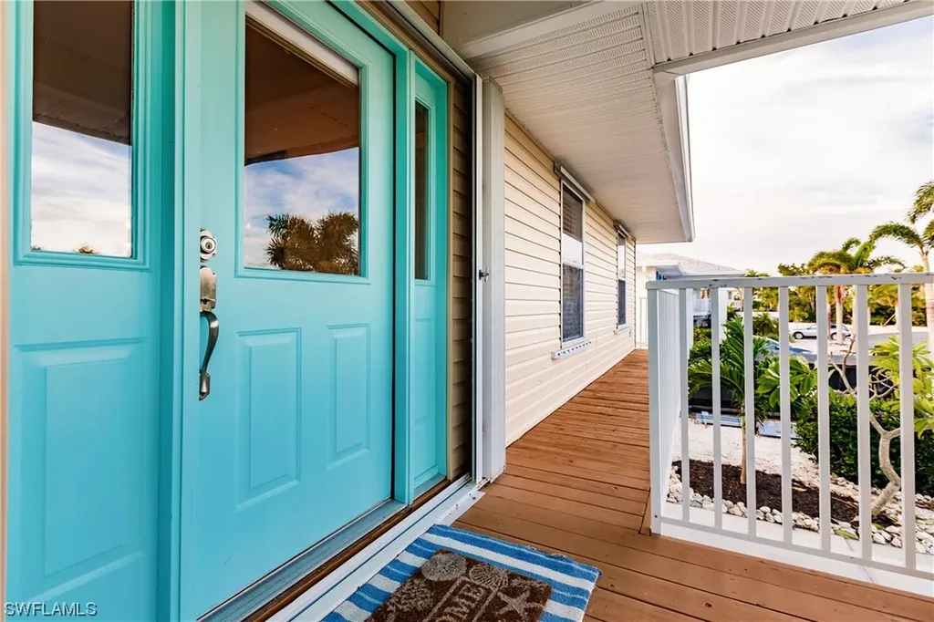 2976 Buttonwood Key Court St. James City FL 33956