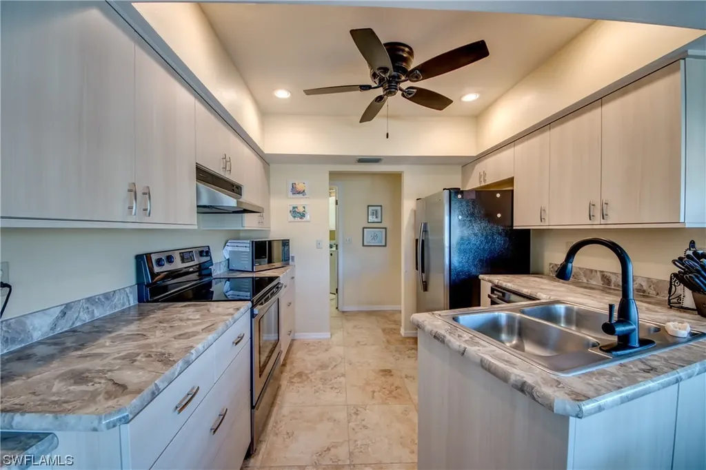 3342 Pinetree Drive St. James City FL 33956